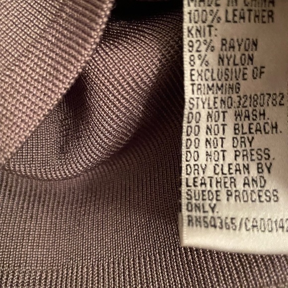 Nygard Collection Women’s Leather and Rayon Jacket size 10-12 or medium - Picture 6 of 6